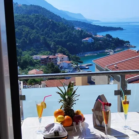 Nada Mustapic Daire *