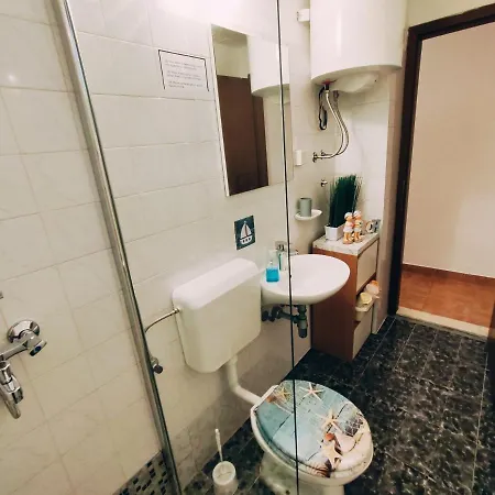 Daire Nada Mustapic *