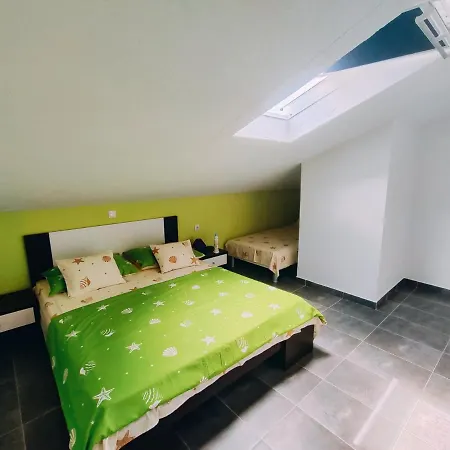 Apartment Nada Mustapic *