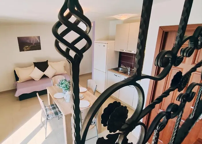 Nada Mustapic Apartamento *