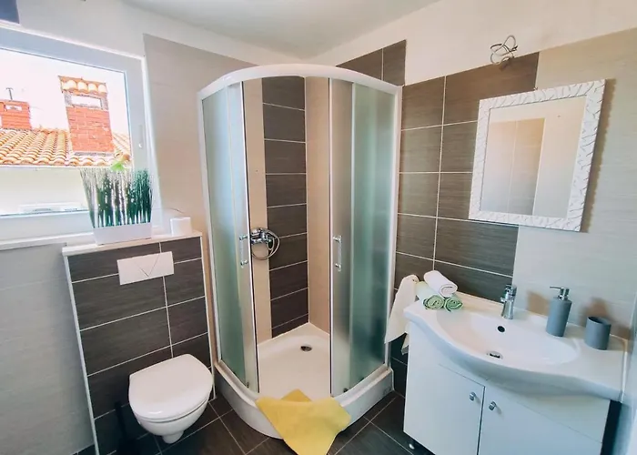 Nada Mustapic Apartamento Brela
