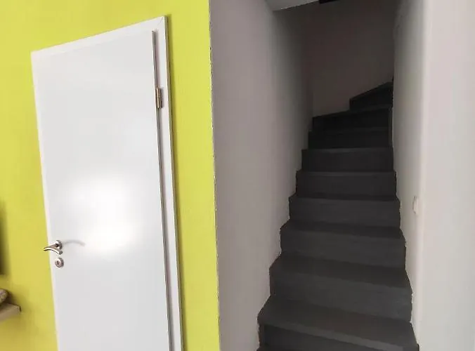 Nada Mustapic Apartamento Brela